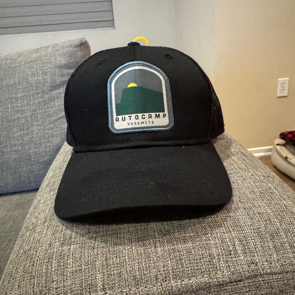 Baseball hat, like New, Yosemite Black Cap